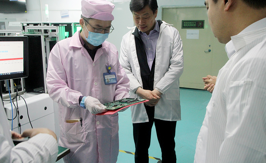 熱烈歡迎家鄉(xiāng)領導——監(jiān)利市新溝鎮(zhèn)黨委書記劉軍一行 蒞臨我司視察指導工作 熱烈歡迎家鄉(xiāng)領導——監(jiān)利市新溝鎮(zhèn)黨委書記劉軍一行 蒞臨我司視察指導工作