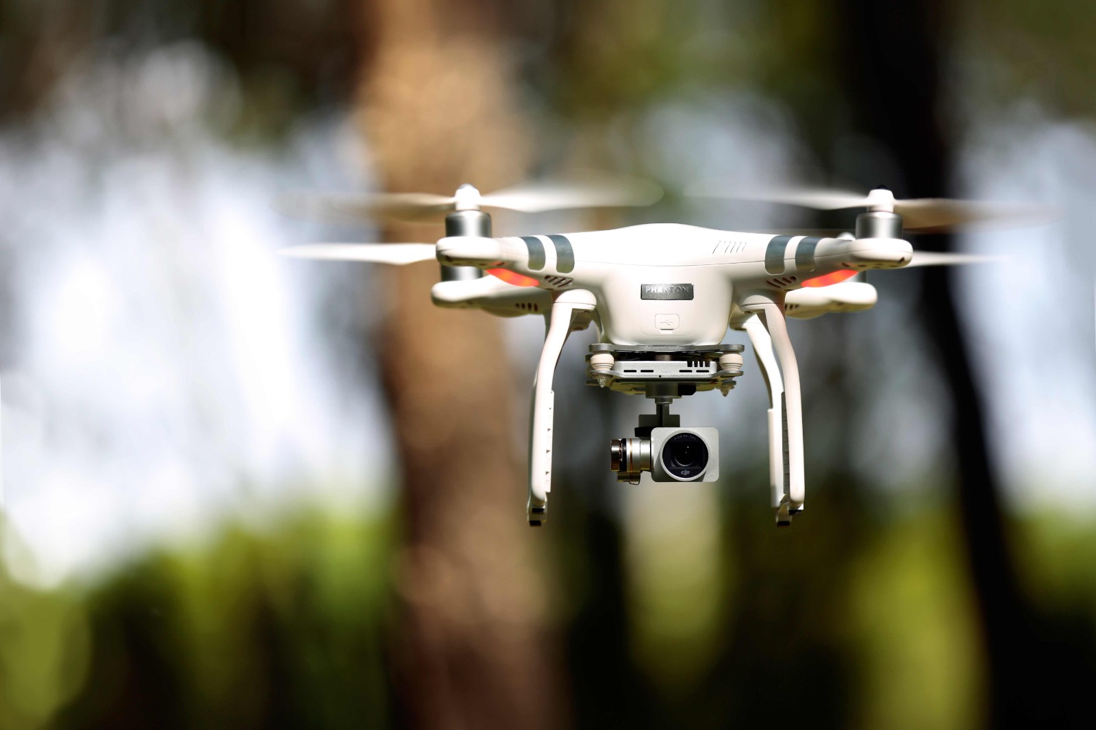 無(wú)人機(jī)變身“巡邏機(jī)” ，派勤工控嵌入式硬件助力疫情防控